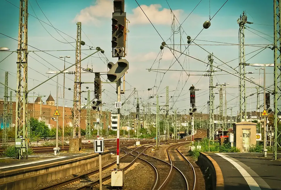 SIGNALS & TELECOMS